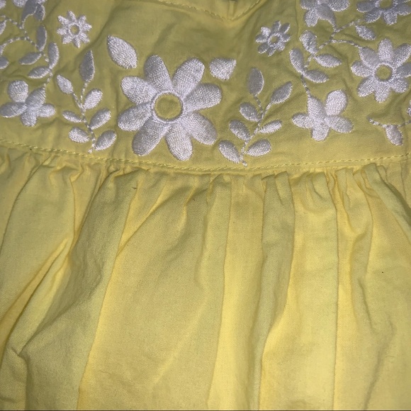 Carter’s floral embroidered dress — 9 months - Picture 2 of 5